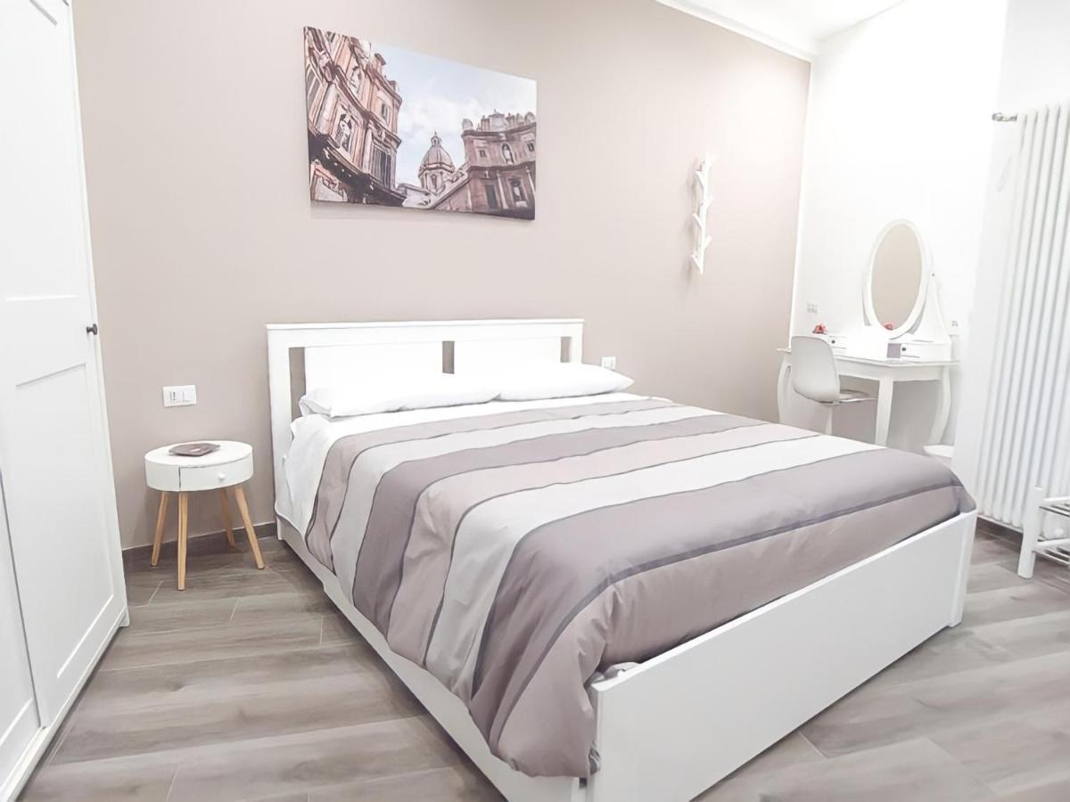 Garibaldi Rooms 29 - Piazza Marina A Palermo - In Pieno Centro. Eksteriør bilde