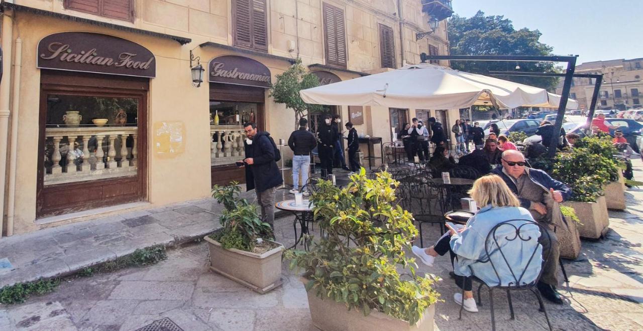 Garibaldi Rooms 29 - Piazza Marina A Palermo - In Pieno Centro. Eksteriør bilde