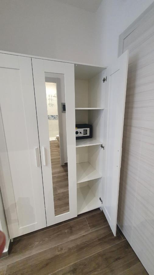 Garibaldi Rooms 29 - Piazza Marina A Palermo - In Pieno Centro. Eksteriør bilde